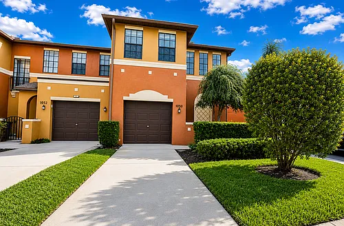 1050 Blackwater Dr #1 Photo 1
