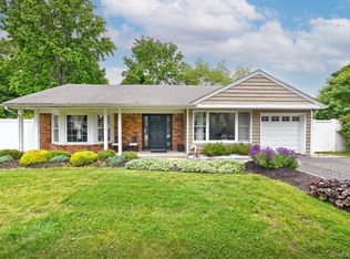 73 Alton Ave, Greenlawn, NY 11740