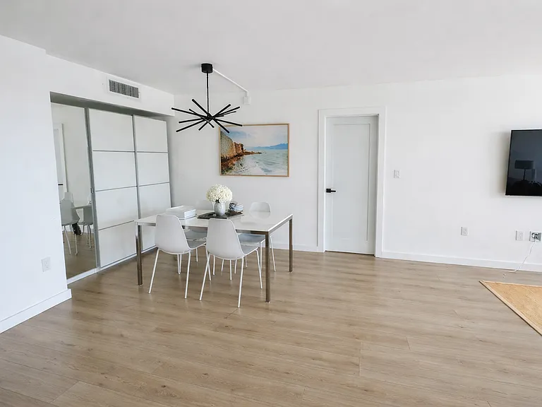 3701 N Country Club Dr #404 — Photo 4