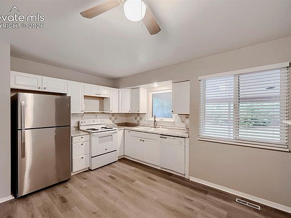 4th image of 3853 N Vaquero Cir