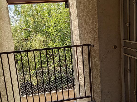 5th image of 1365 Crafton Ave APT 2029