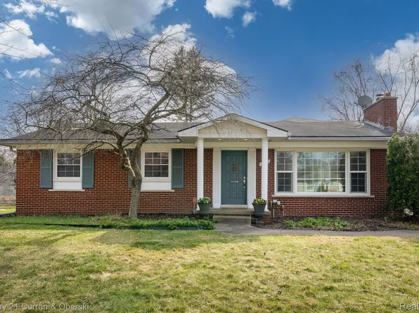 430 S Williamsbury Rd, Bloomfield Hills, MI 48301