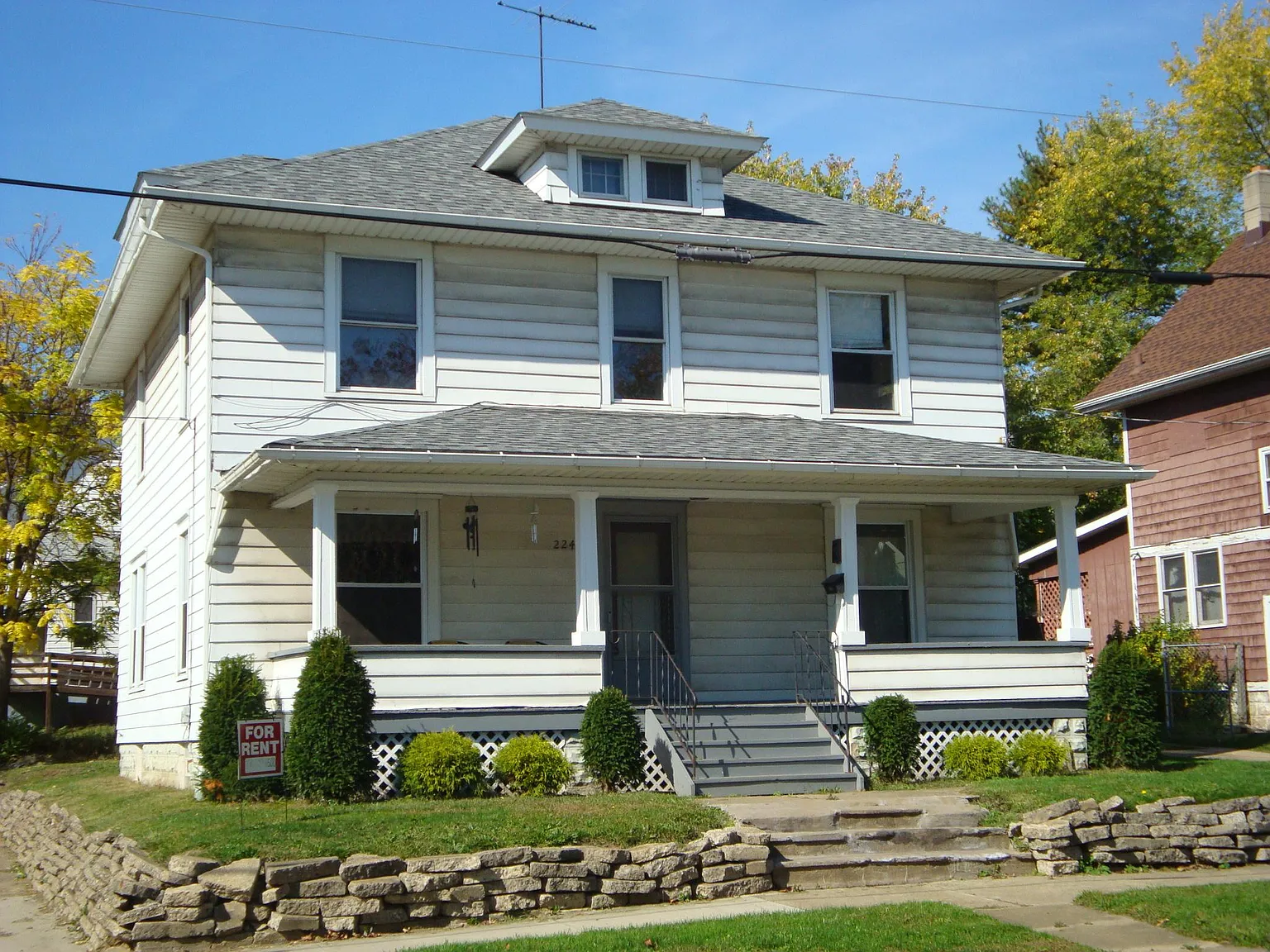 2 bed, 1114 sqft, $875 — Photo 1