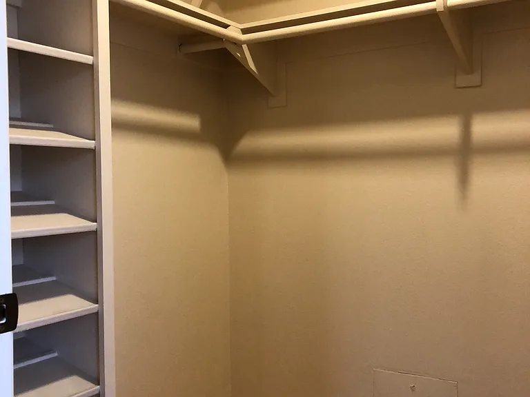 8927 Seranata Dr — Photo 22