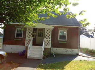 125 Sterling St, Fairfield, CT 06825