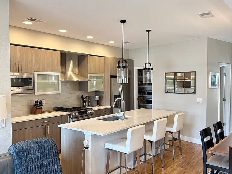 3440 W 17th Ave — Photo 8