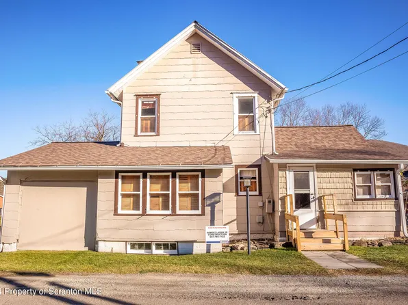 32 Dayton Ave, Hallstead, PA 18822