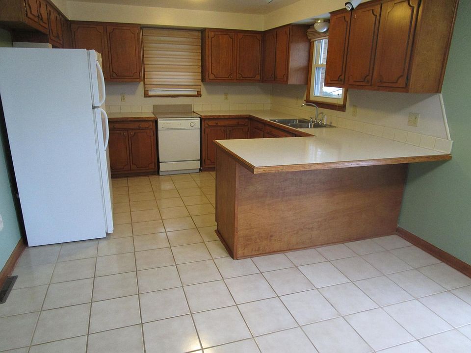 1st image of 6611 Wales Ave NW