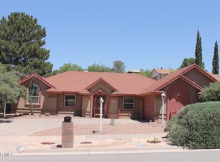 6433 Amposta Dr, El Paso, TX 79912