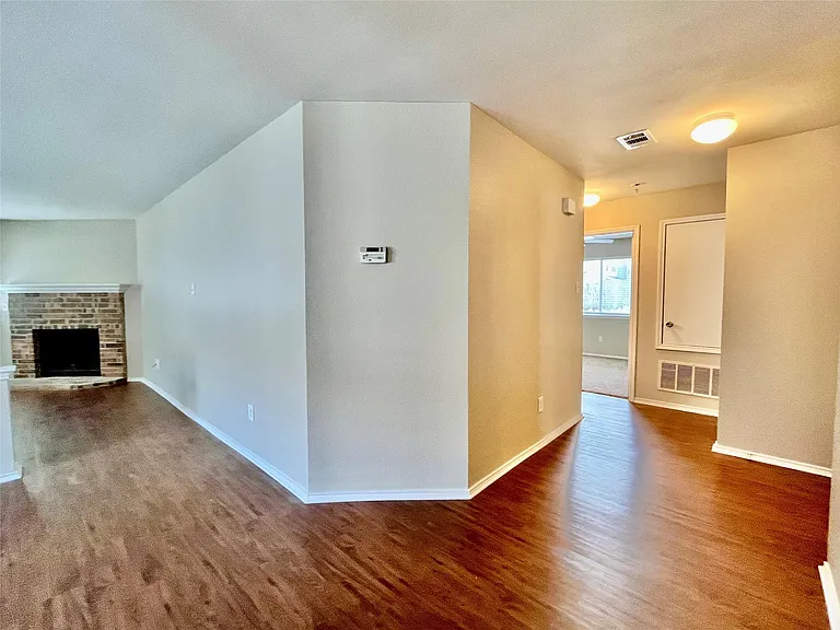 2200 Lookout Ln — Photo 7