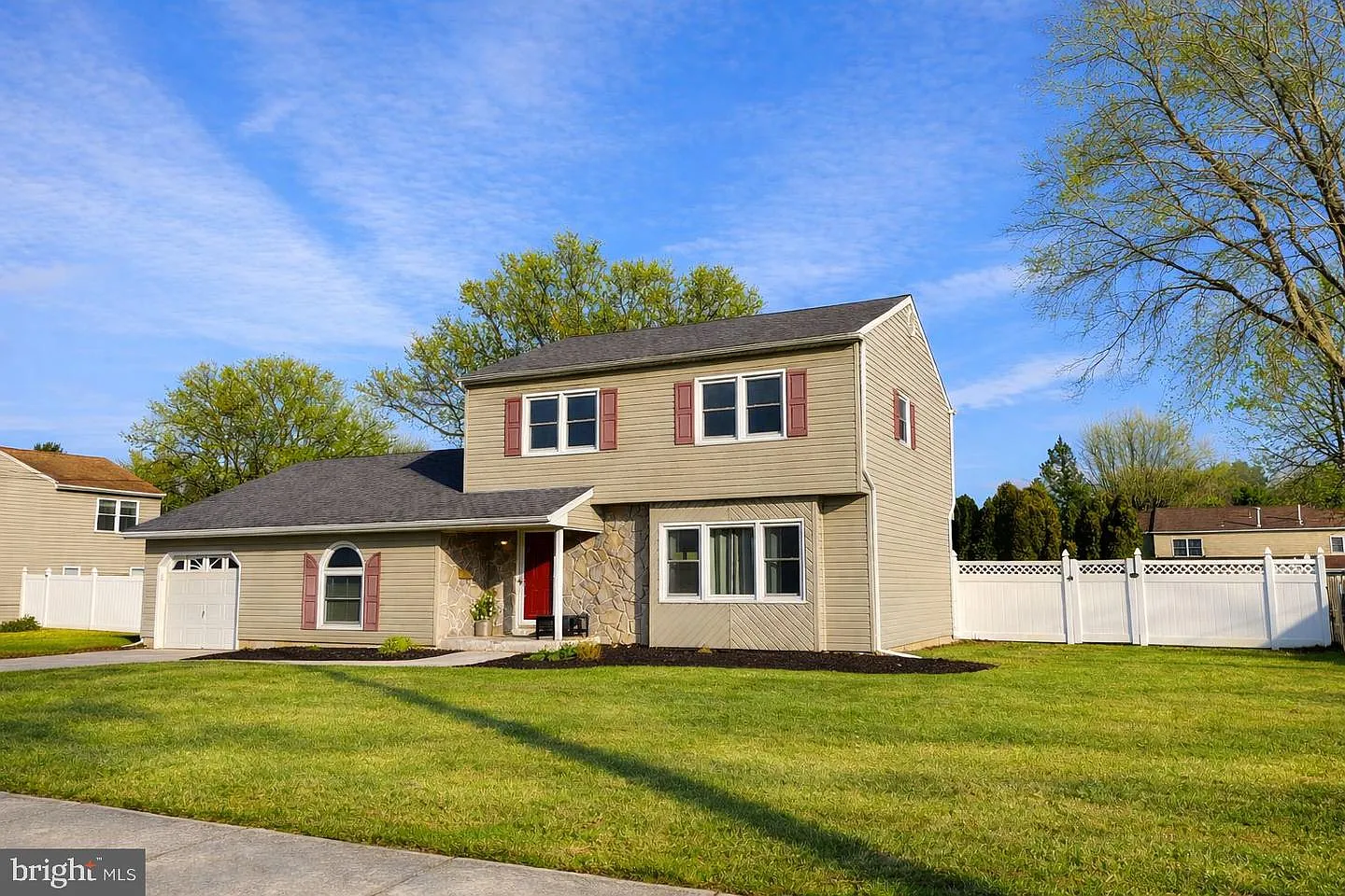 5 Fenwick Ln photo 1