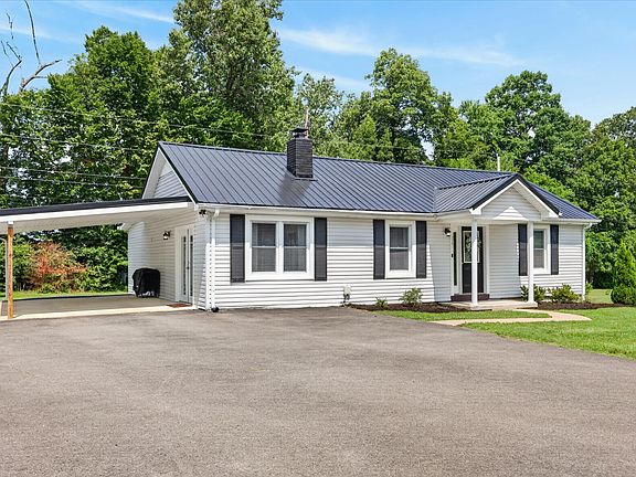 3rd image of 218 Harper Rd