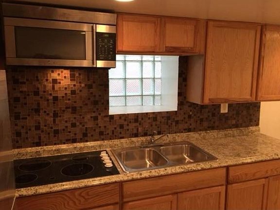 2nd image of 535 N Troy St #G
