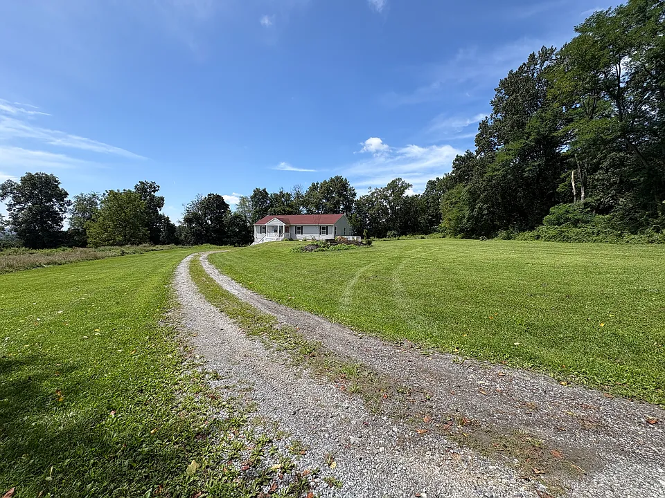 138 Lilly Rd