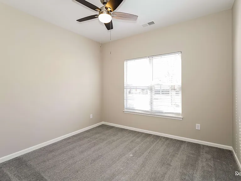 16203 Wrights Ferry Rd — Photo 9