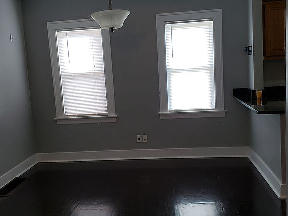 4th image of 9824 S Moody Ave
