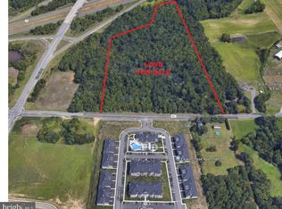 555 Aura Rd, Glassboro, NJ 08028