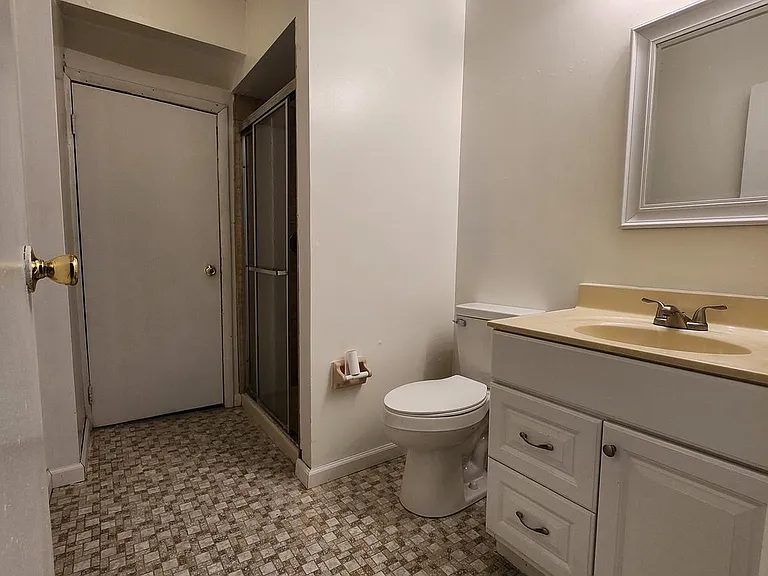109 Chaucer Rd #B — Photo 19