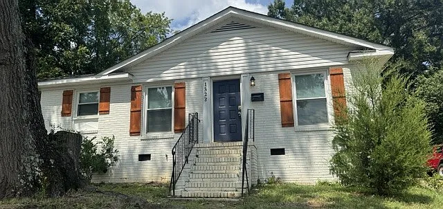 2 bed, 887 sqft, $1,850 — Photo 1
