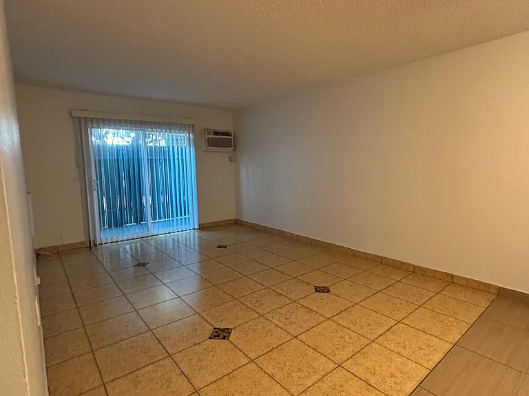 7521 Simpson Ave #204 — Photo 21