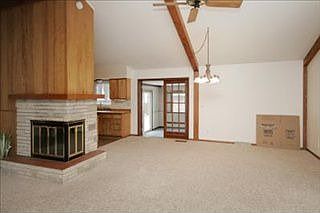 4th image of 1587 Oak Dr
