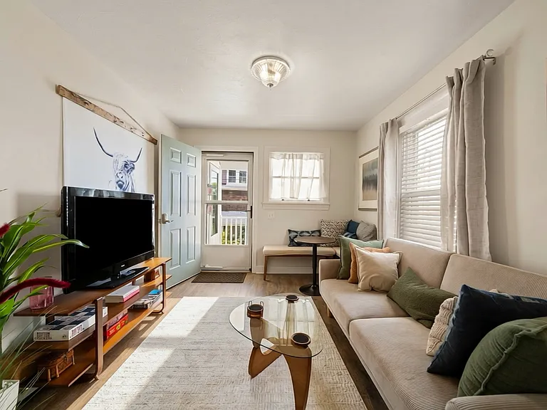 8 Peck Ave #1 — Photo 3