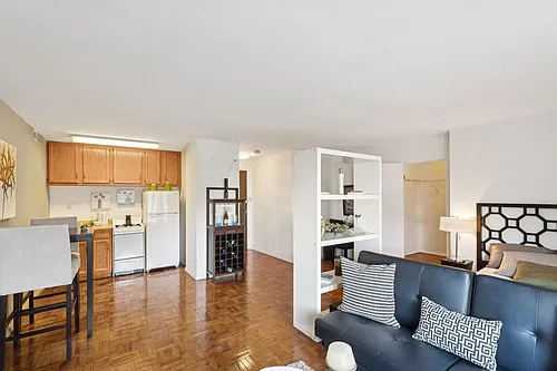 Apartments@1220 Photo 1