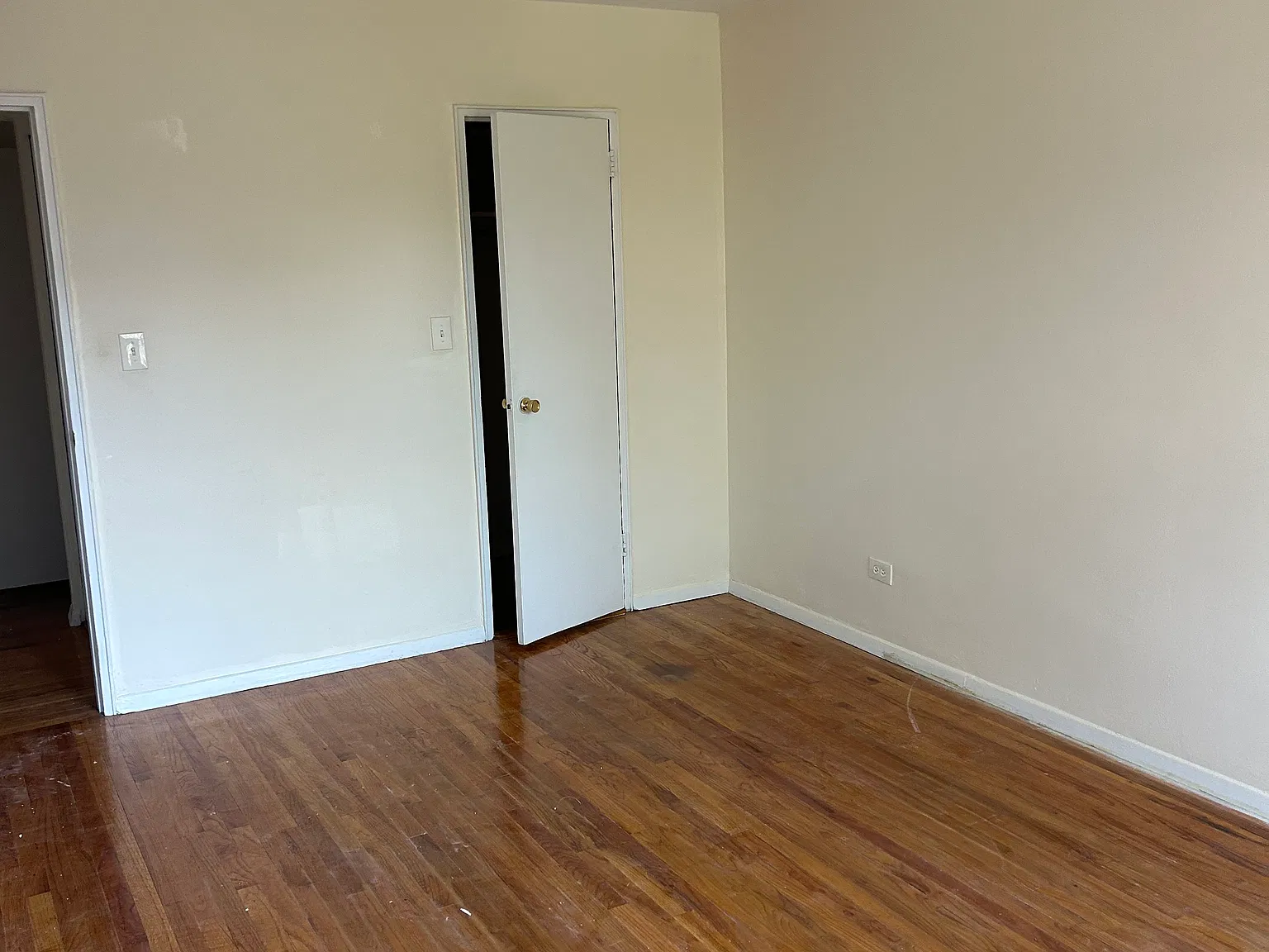 1 bed, 850 sqft, $2,300 — Photo 3
