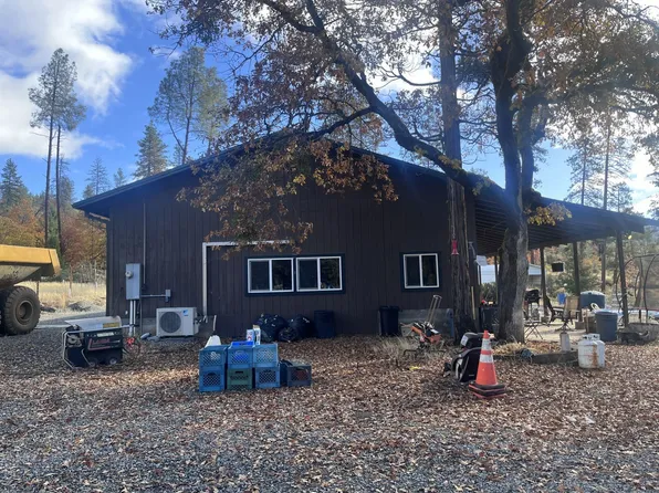 690 Hidden Pond Rd, Weaverville, CA 96093