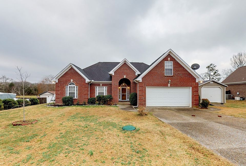 1st image of 1011 Cascade Falls Dr