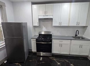 206 Myrtle Ave #1, Jersey City, NJ 07305