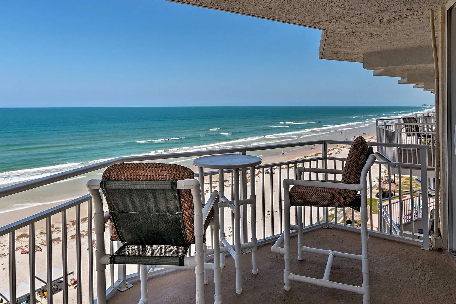 2 bed, 2.0 bath, 1291 sqft, $4,119 — Photo 3