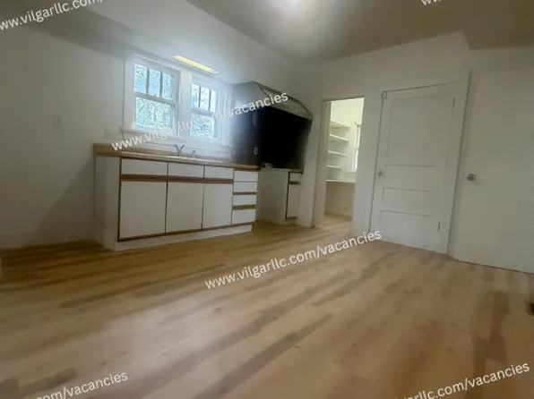 4620 Johnson St, Gary, IN 46408