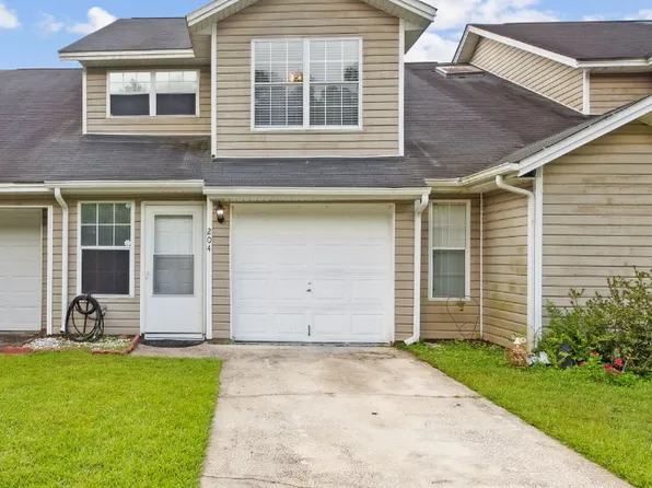 204 W Lakemont Dr, Kingsland, GA 31548