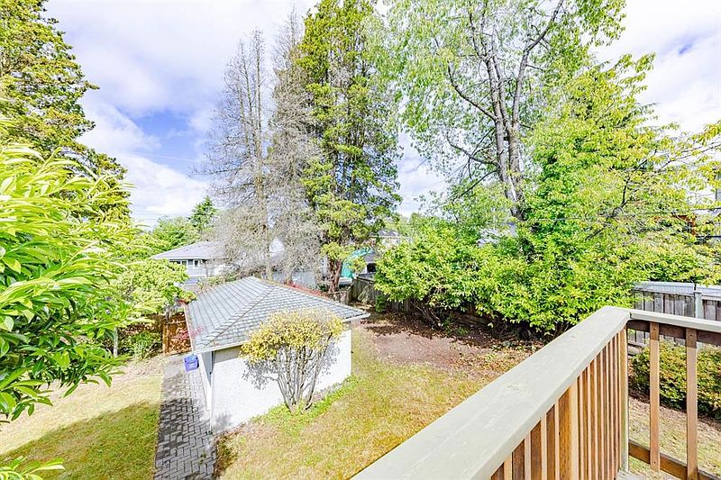 Vancouver House for rent - 4 Bedrooms — photo 15