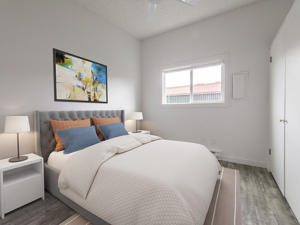 Bel Aire Court | Bedroom