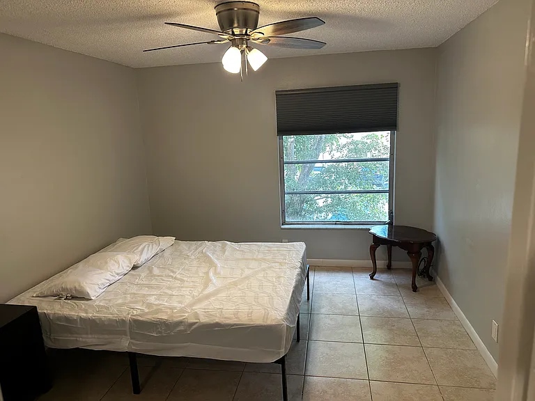 450 NW 20th St #209 — Photo 14
