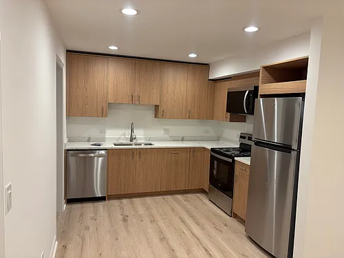 4 Peale St #1 Photo 1