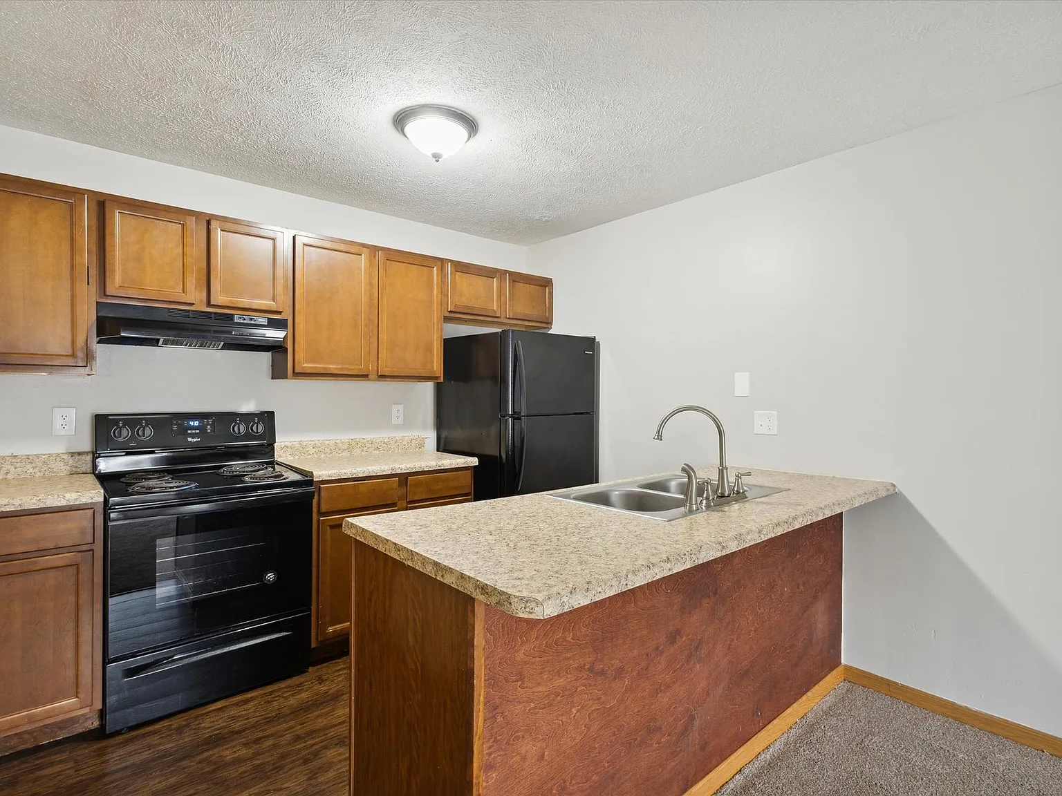 Woodwind Apartments — Photo 3