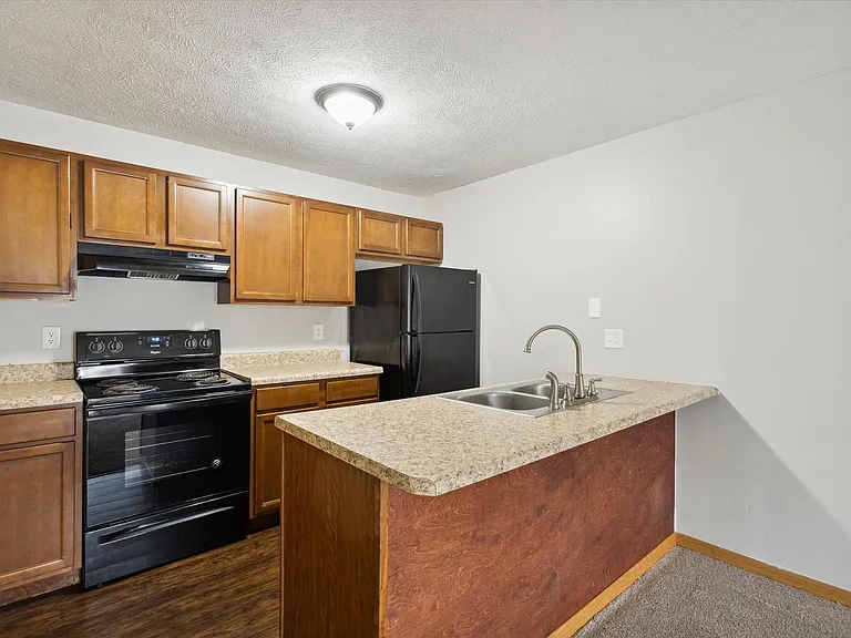 Woodwind Apartments — Photo 3
