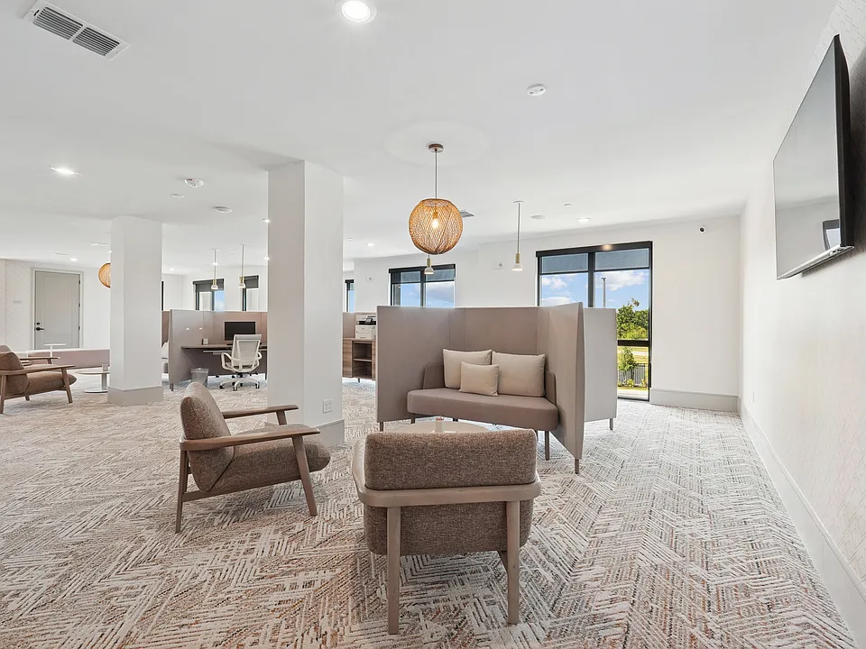 Coworking Lounge - Free professional workspace with computers and printer. Work remotely without paying for a coworking membership.