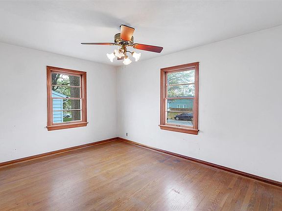 4th image of 8537 General Grant Ln