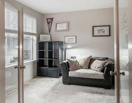 3rd image of 5812 NE 58th Cir