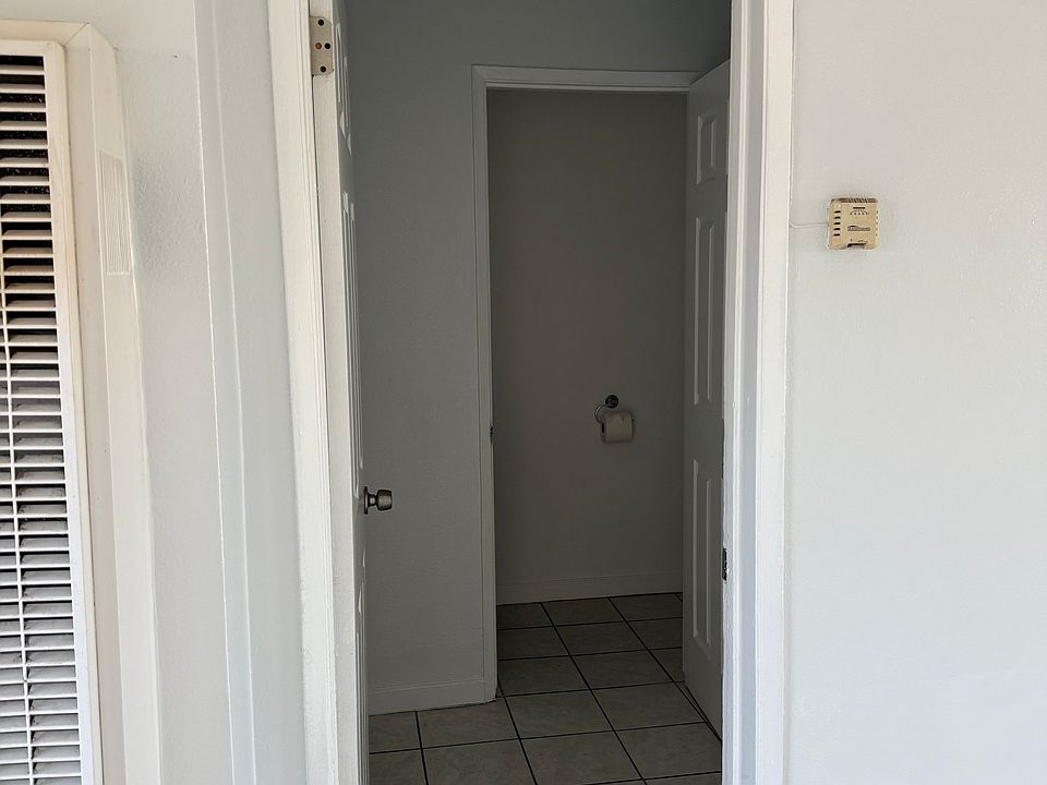 1st image of 1054 E Salt Lake St APT 4