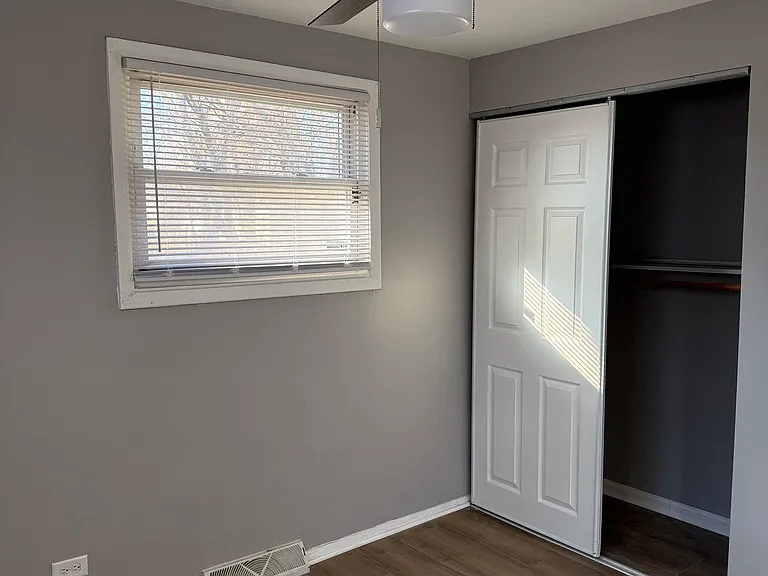 16302 Plymouth Dr — Photo 6