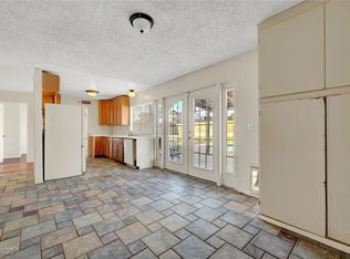 7020 Paddington Way, Las Vegas, NV 89147