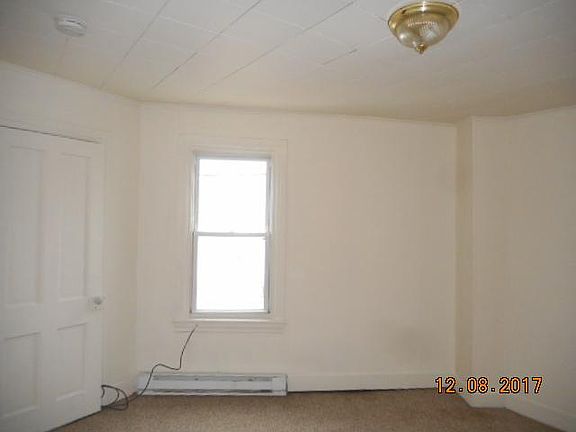 2nd image of 515 Salem Ave