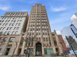 36 James St S #902, Hamilton, ON