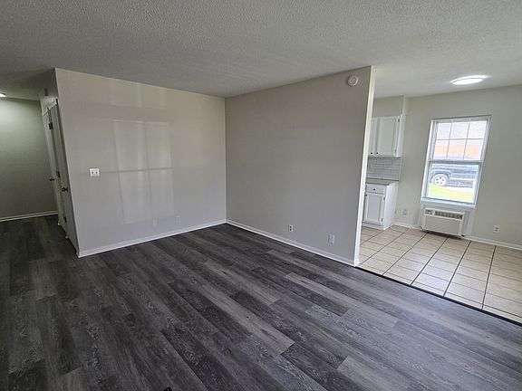 2nd image of 1602 E Kansas City Rd APT 1