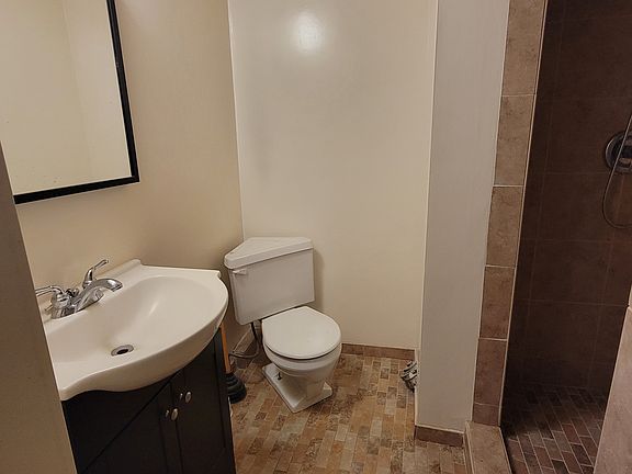 5th image of 5032 35th Ave SW